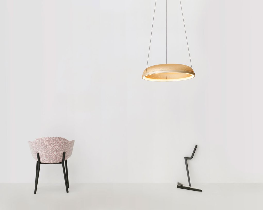 Image: uploads/2017_03/Resident-Mesh-Pendant-by-Flynn-Talbot-3.jpg