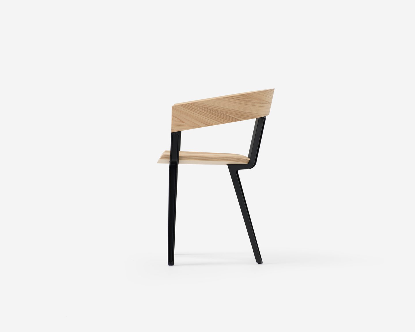 Image: uploads/2017_03/Resident-Odin-Chair-by-Jamie-Mclellan-1.jpg