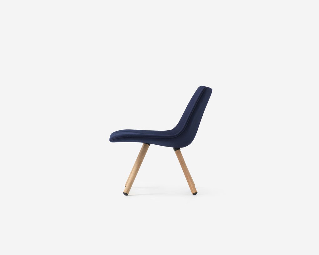 Image: uploads/2017_03/Resident-Volley-Four-Leg-Chair-by-Jamie-Mclellan-1.jpg