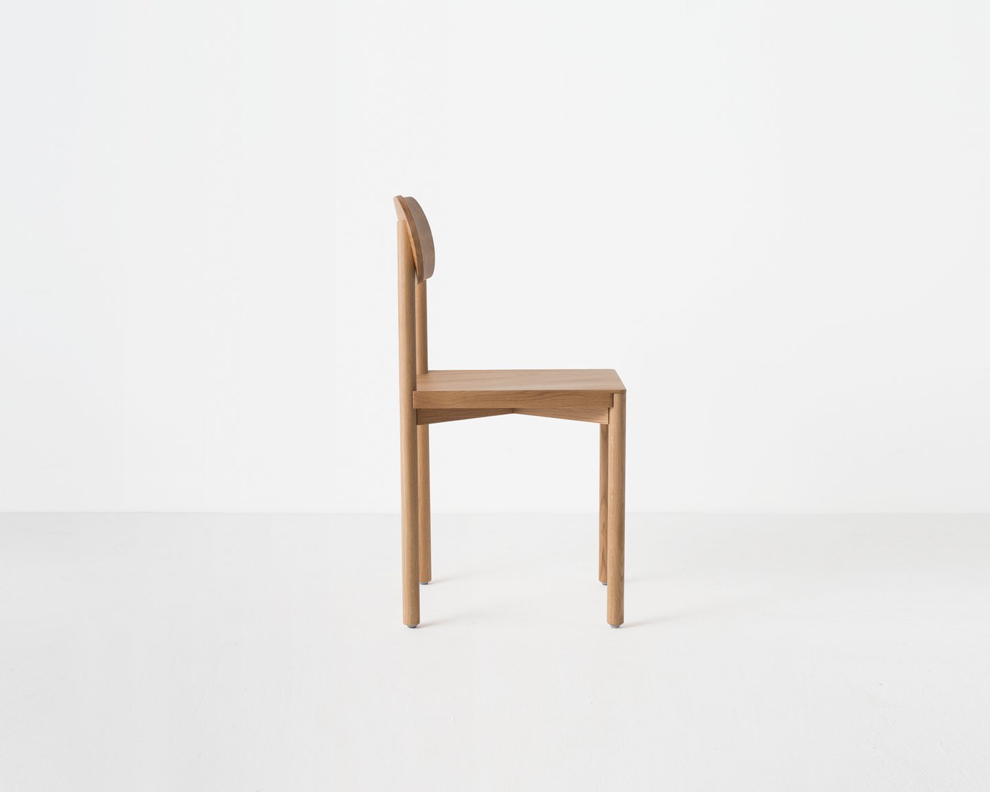 Image: uploads/2017_03/Resident-studio-chair-by-Jason-Whiteley-5.jpg
