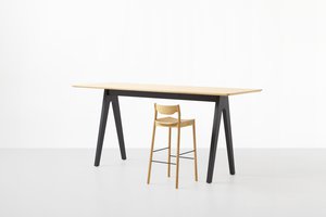 Image: uploads/2017_03/Resident_Bar_Leaner_by_Cameron_Foggo_5OIkBXh.jpg