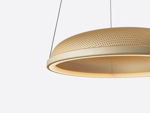 Image: uploads/2017_03/Resident_Mesh_Pendant_by_Flynn_Talbot-4.jpg