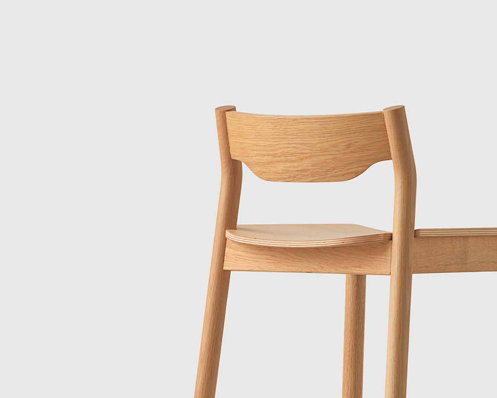 Image: uploads/2017_03/Tangerine-stool-wback-3.jpg