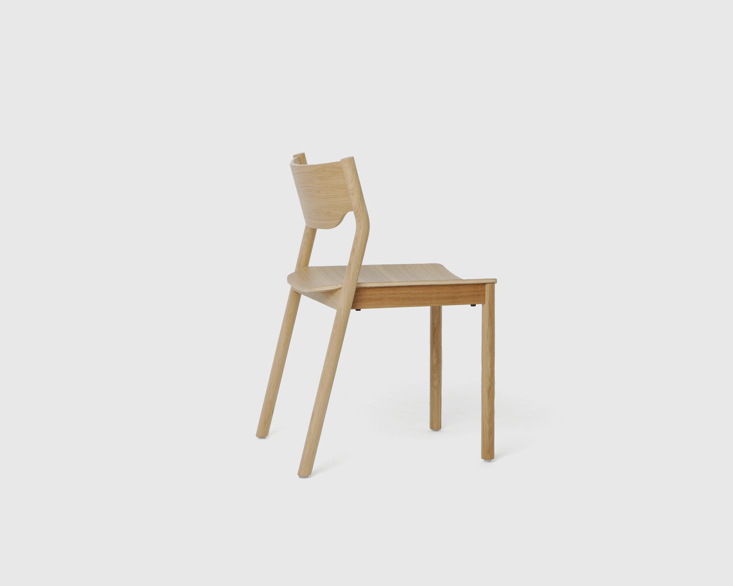 Image: uploads/2017_12/Resident-Tangerine-chair-by-Simon-James-oak.jpg
