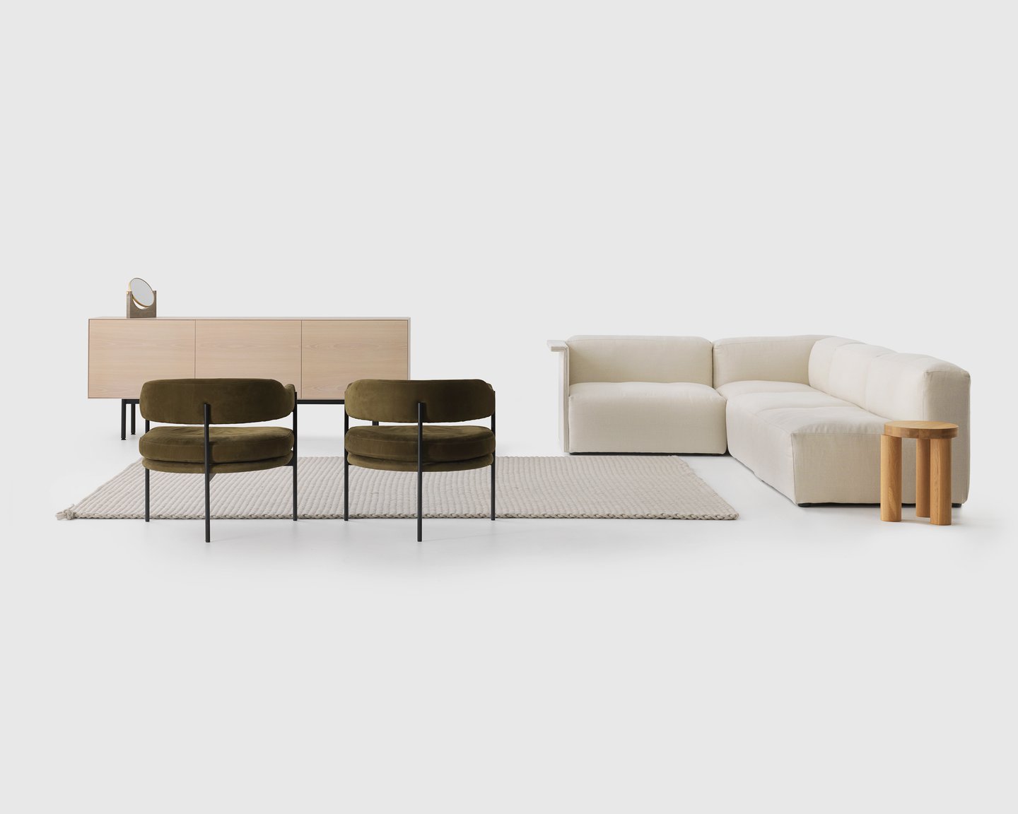 Image: uploads/2018_04/Isabella-chair-and-Arcade-sofa.jpg