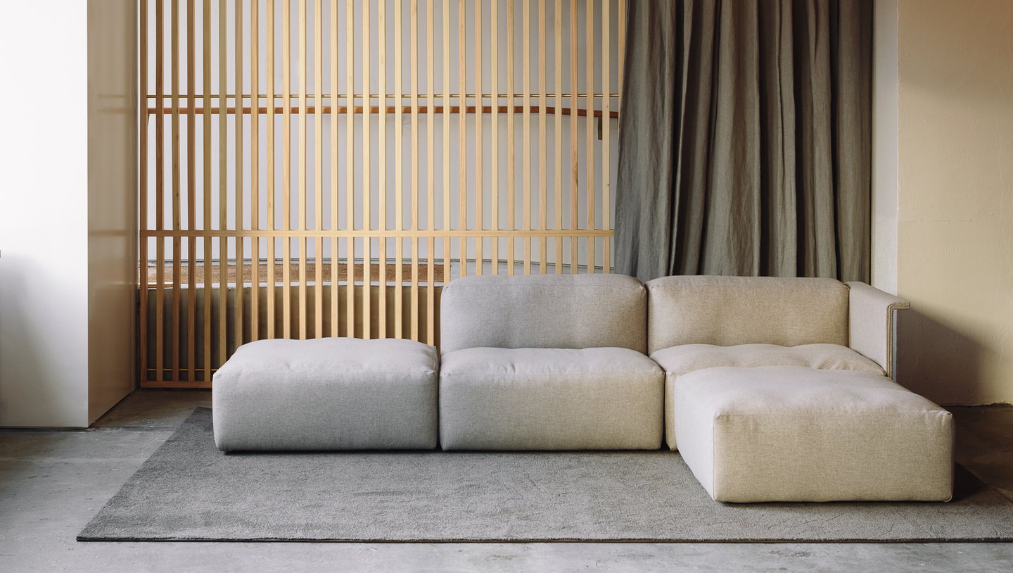 Kowtow Read more
