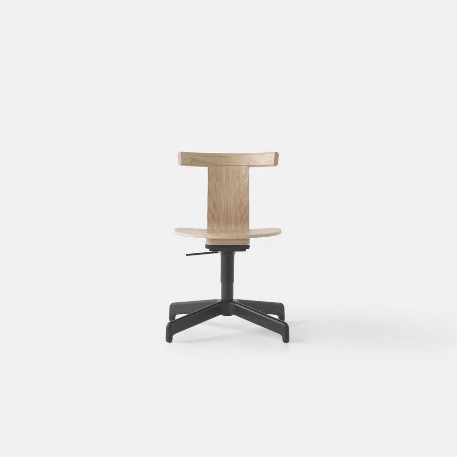 Jiro Swivel Chair (Nat Oak Blk Base)