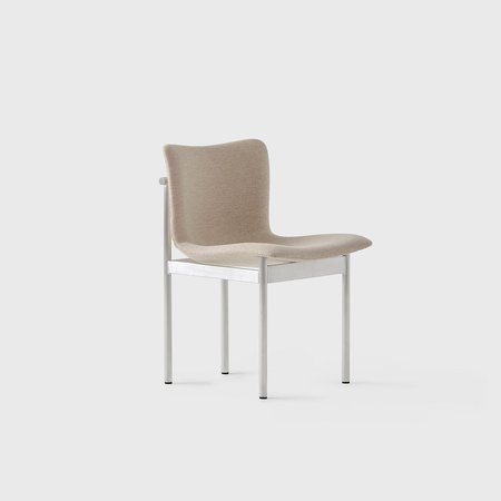 Cadre Chair