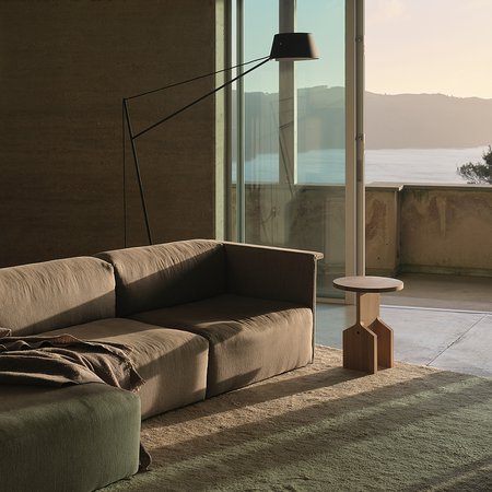 Spar Floor Light